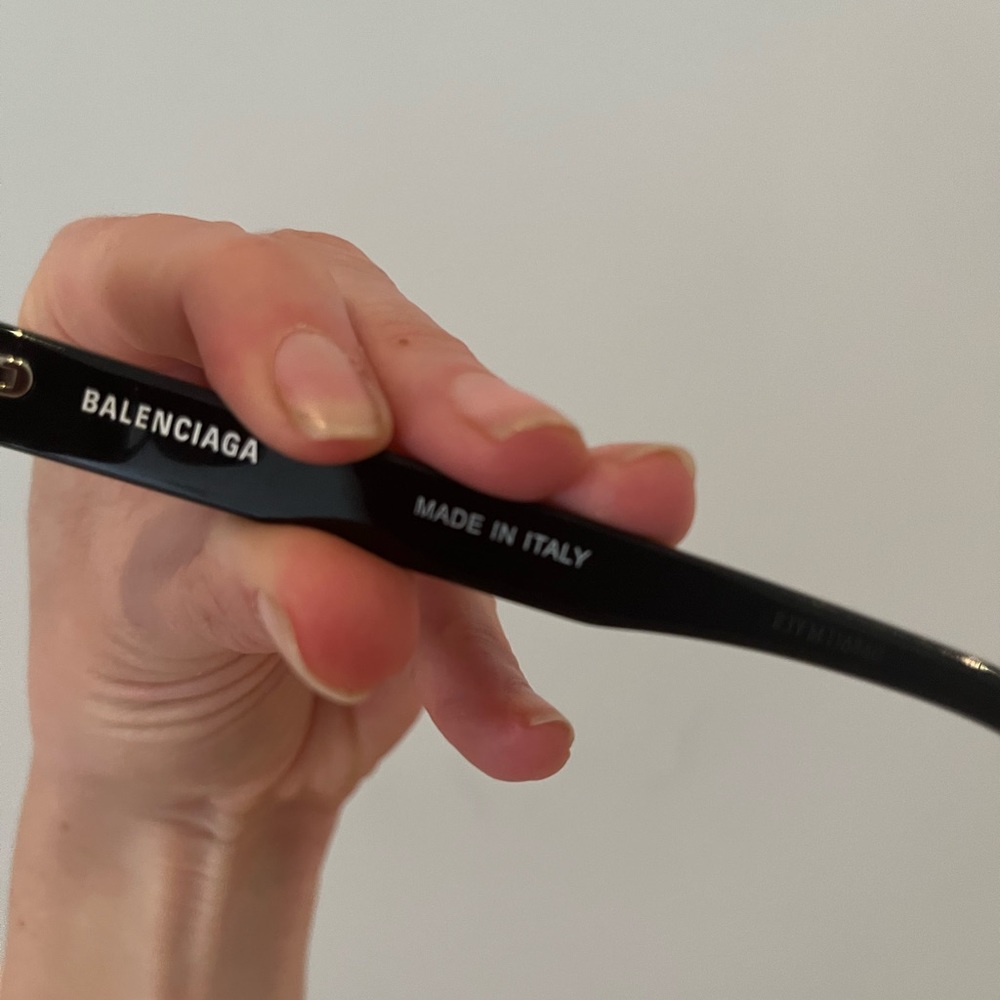 Balenciaga Sunglasses - Picture 3 of 6